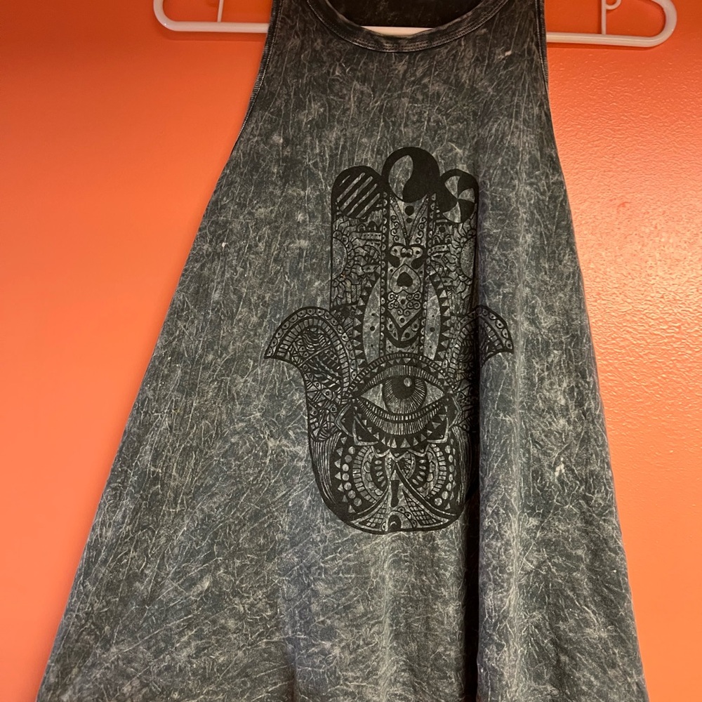 Tank top - Picture 2 of 3